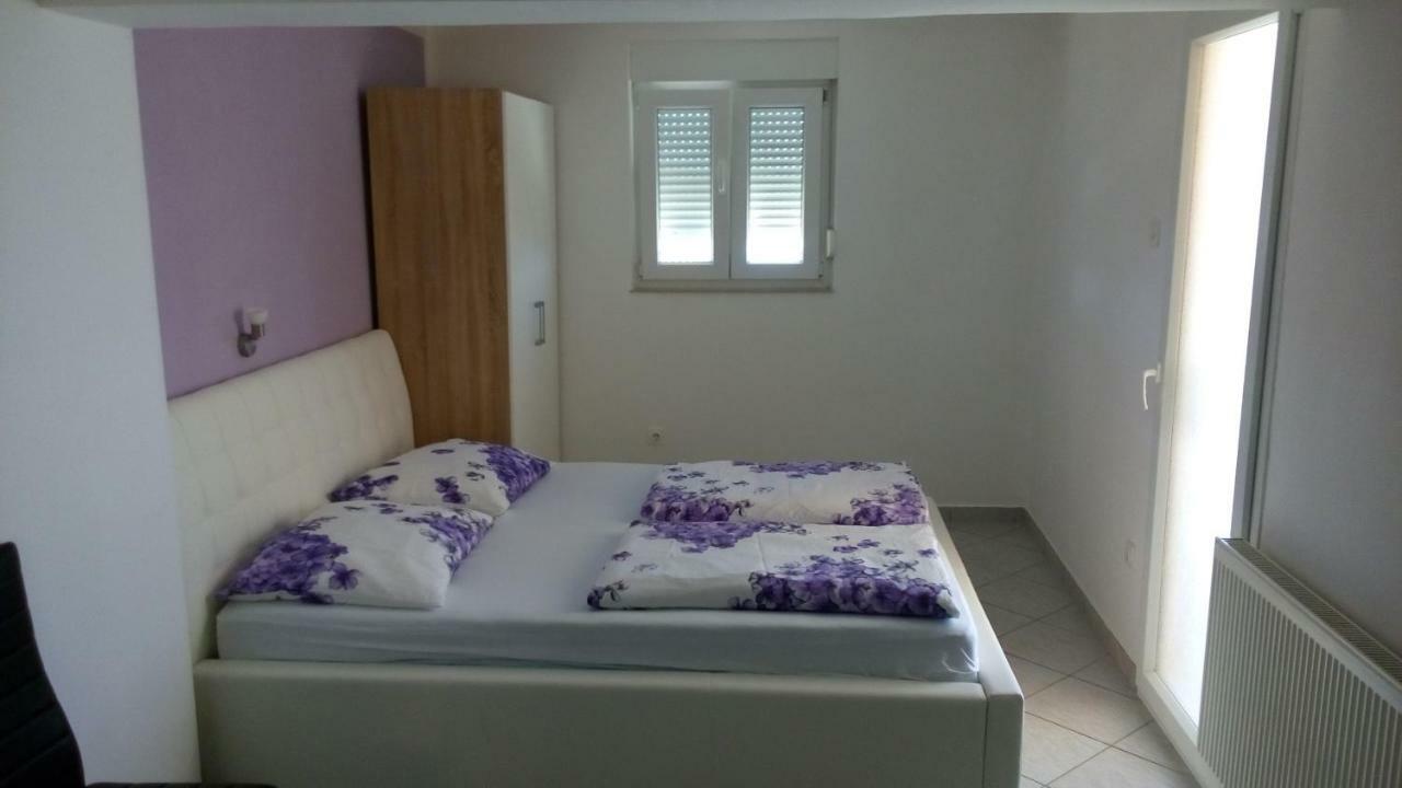 Apartments Martic Janja Dramalj Buitenkant foto